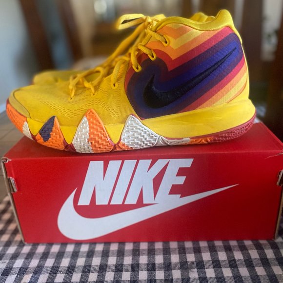 Nike Kyrie 4 70\'s main image 7